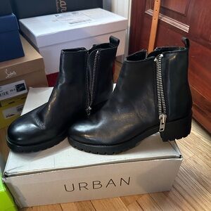 Urban Outfitters Maci zippered Boot